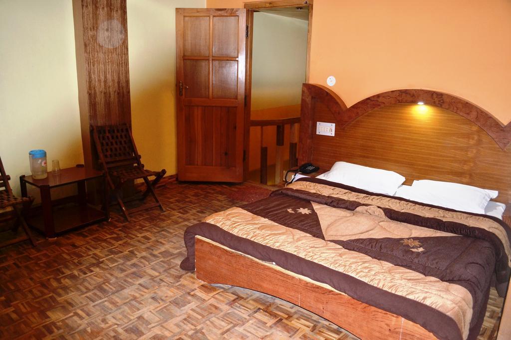 מנאלי Kunal Hotel & Cottages מראה חיצוני תמונה