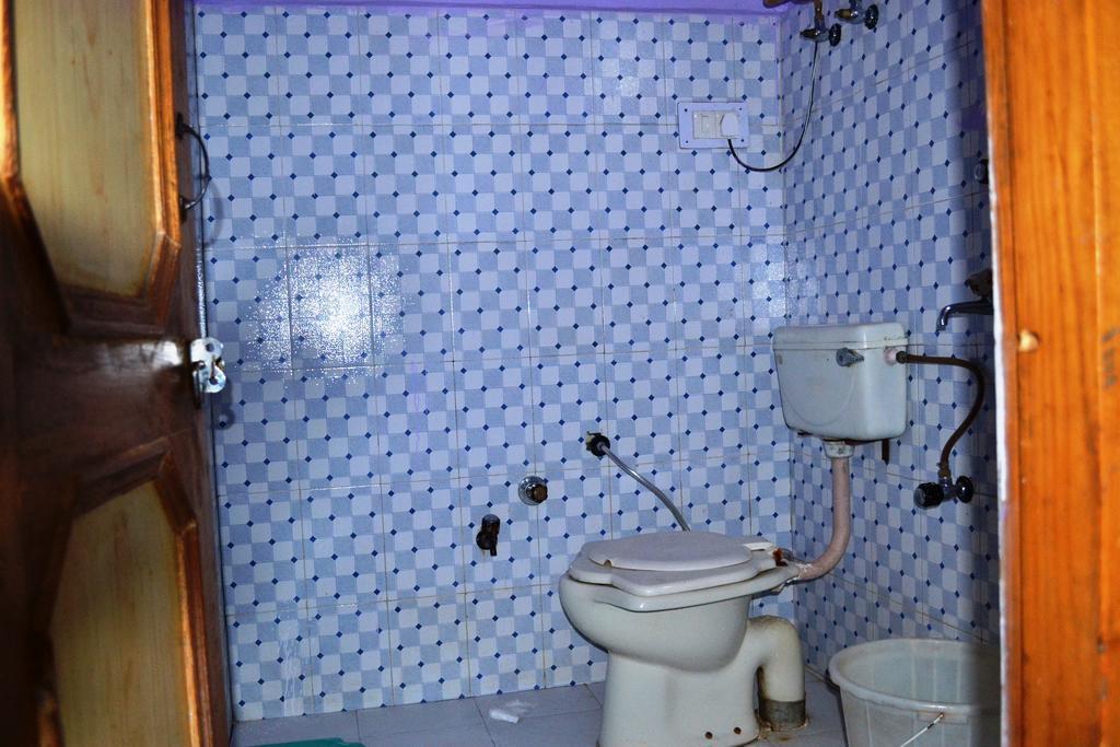 מנאלי Kunal Hotel & Cottages מראה חיצוני תמונה