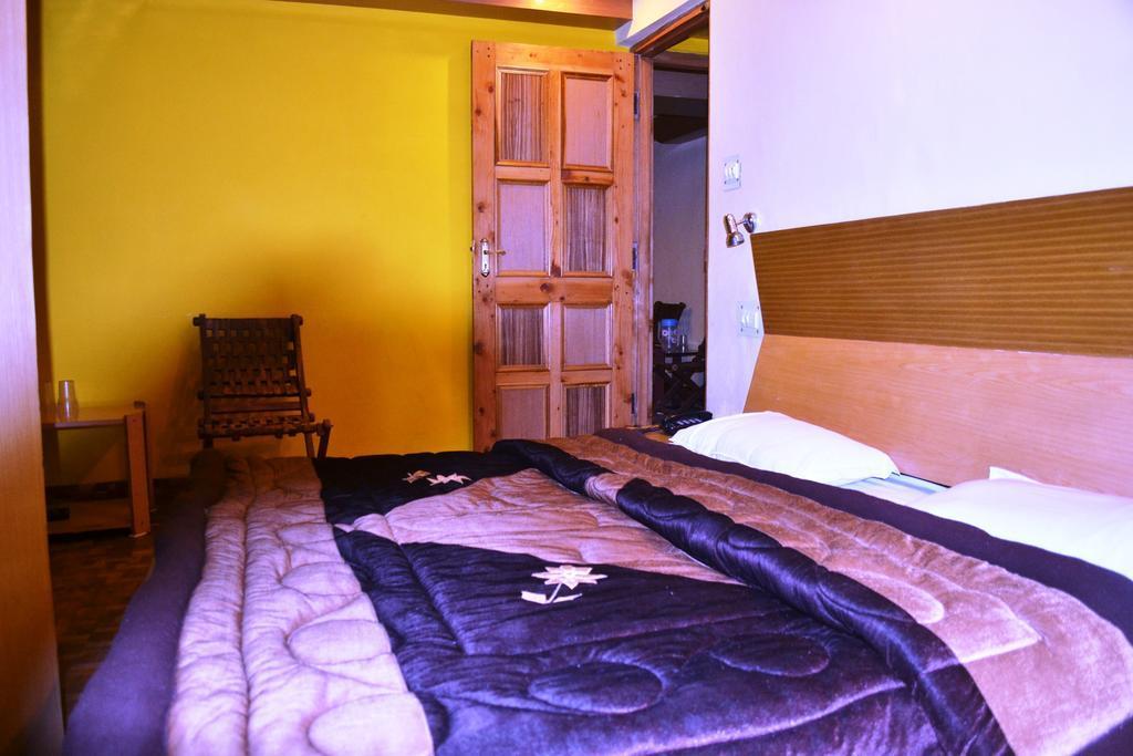 מנאלי Kunal Hotel & Cottages מראה חיצוני תמונה